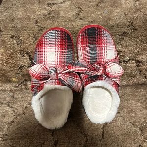 Woman’s slippers